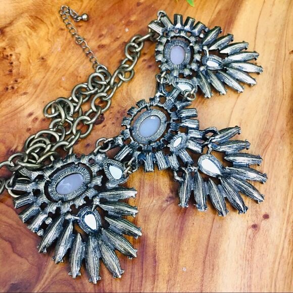 Statement Bib Necklace Crystal Rhinestone Antiqued 4218 - Picture 6 of 10